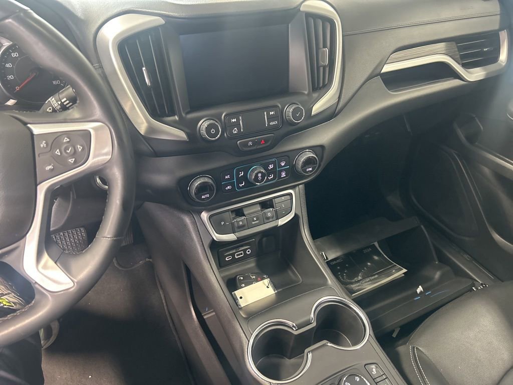 Used 2024 GMC Terrain SLT AWD/4WD image 5