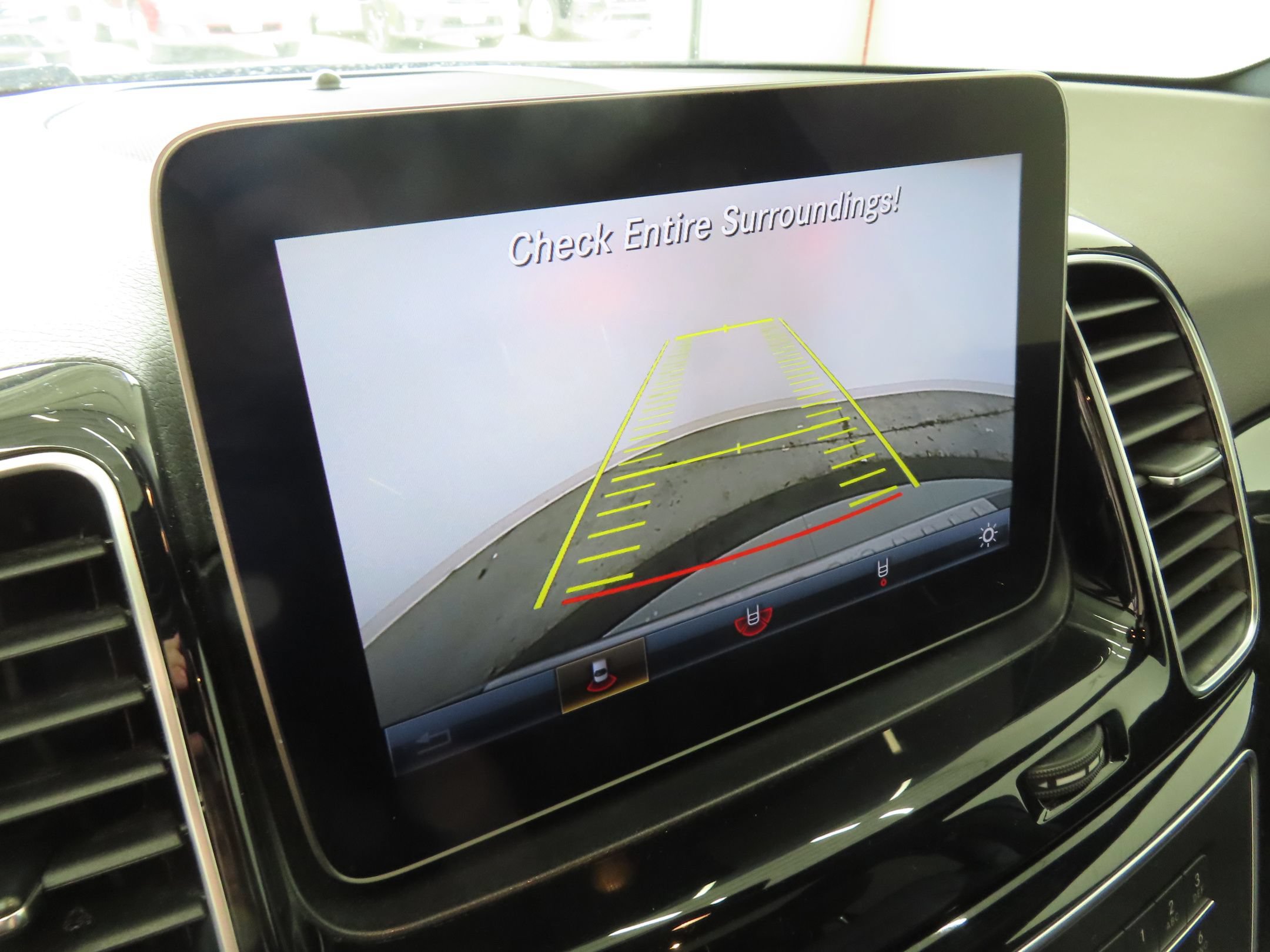 Used 2018 Mercedes-Benz GLE 350 4MATIC image 21