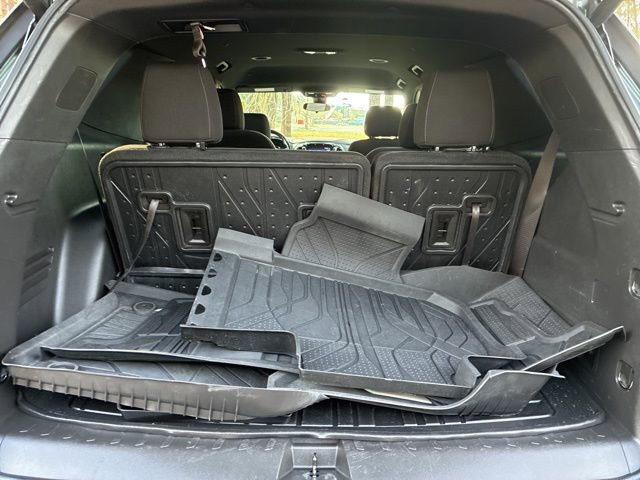 Used 2022 Chevrolet Traverse LT w/ LPO, Floor Liner Package image 17