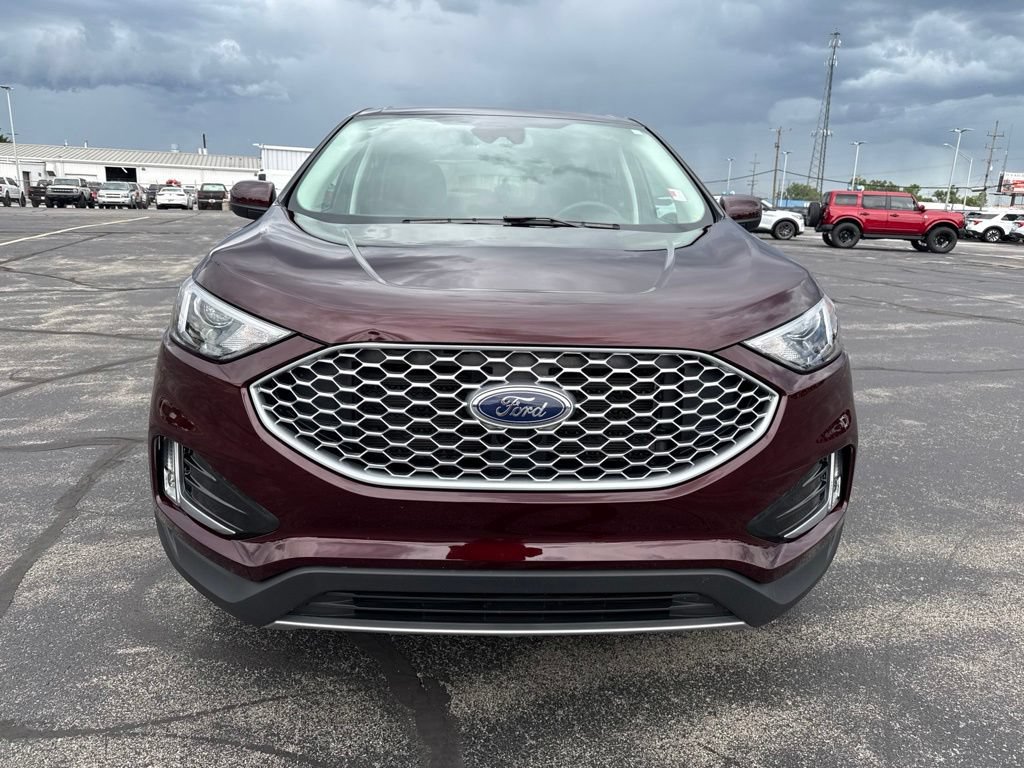 Used 2024 Ford Edge SEL w/ Convenience Package AWD/4WD image 3