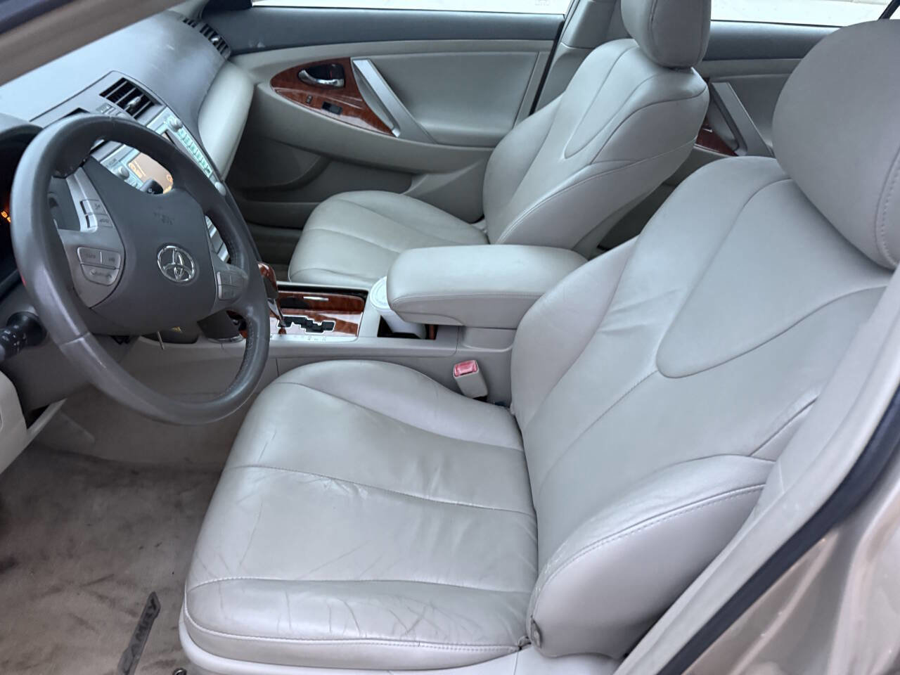 Used 2009 Toyota Camry XLE image 12