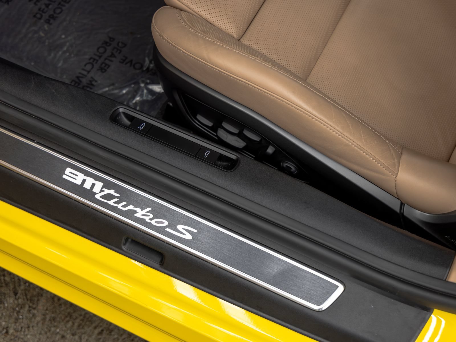 Certified 2023 Porsche 911 Turbo S AWD/4WD image 28