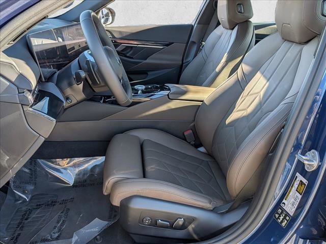 Used 2026 BMW 540i xDrive 540i xDrive image 17