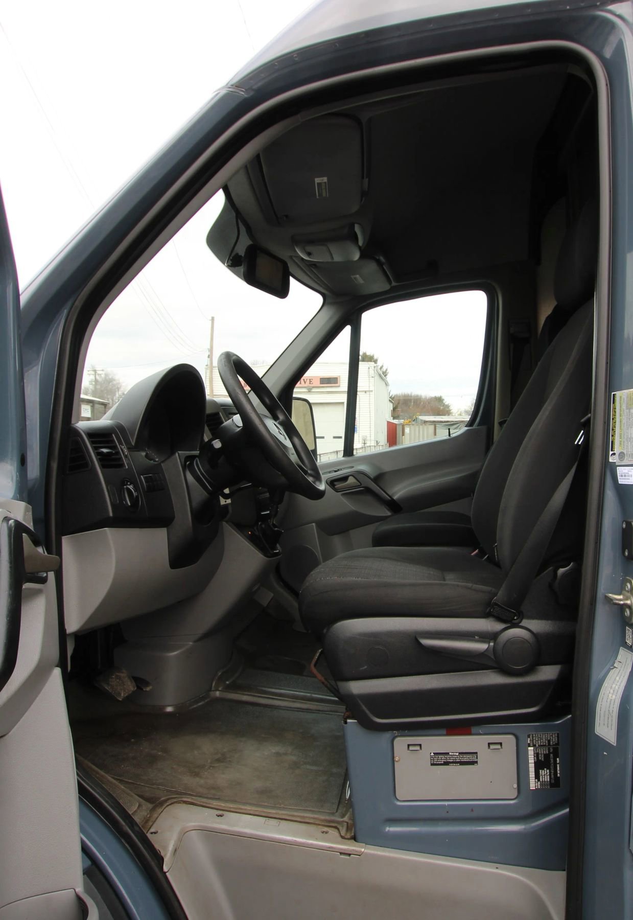 Used 2018 Mercedes-Benz Sprinter 2500 image 8