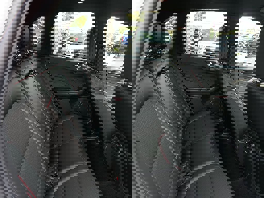 Used 2025 Ford Escape ST-Line w/ Equipment Group 301A image 25