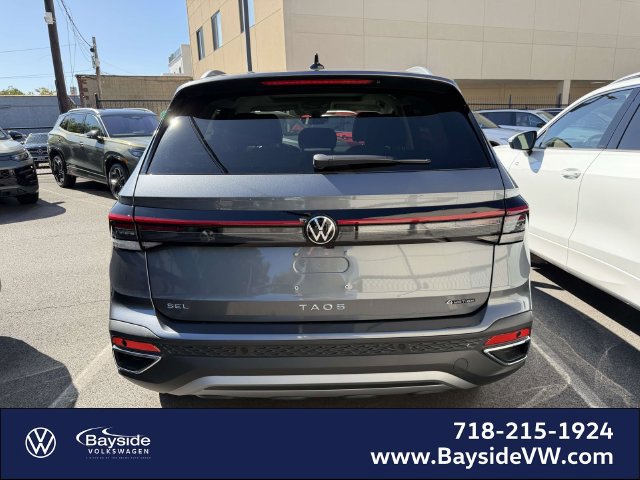 New 2026 Volkswagen Taos SEL AWD/4WD image 9