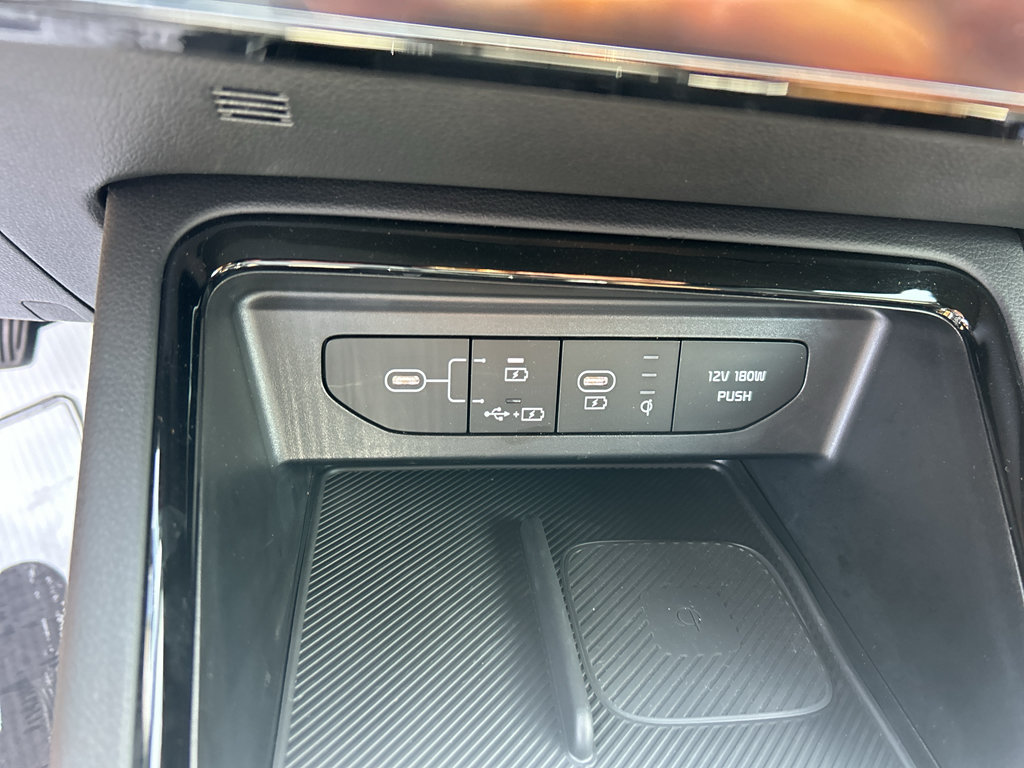 Used 2025 Kia K5 GT-Line w/ GT-Line Premium Package FWD image 27