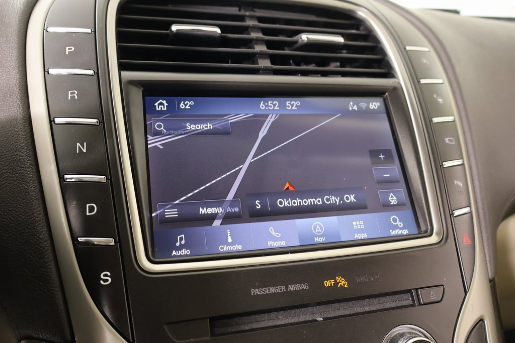 Used 2020 Lincoln Nautilus Reserve w/ Equipment Group 201A image 7