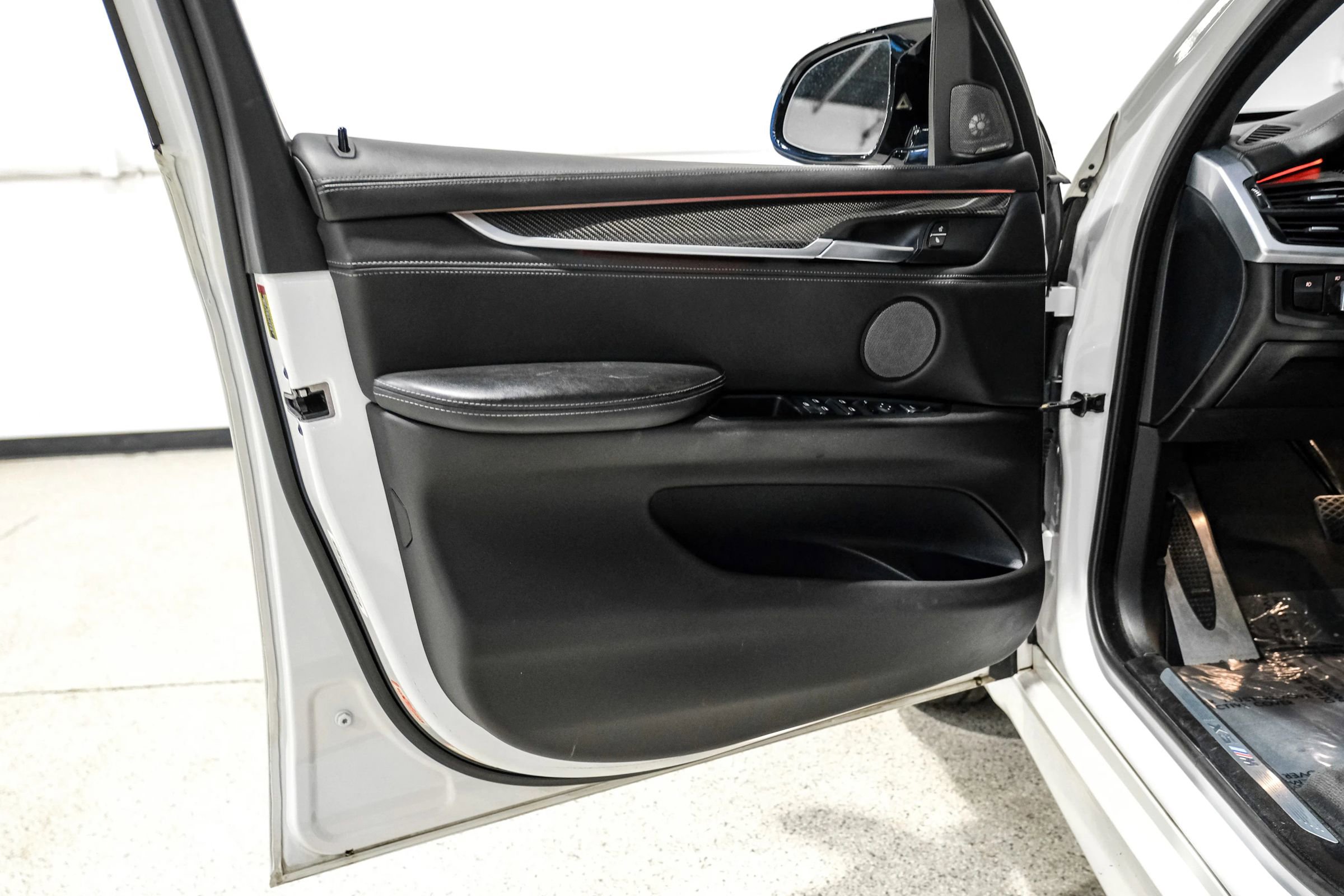 Used 2018 BMW X5 M image 42