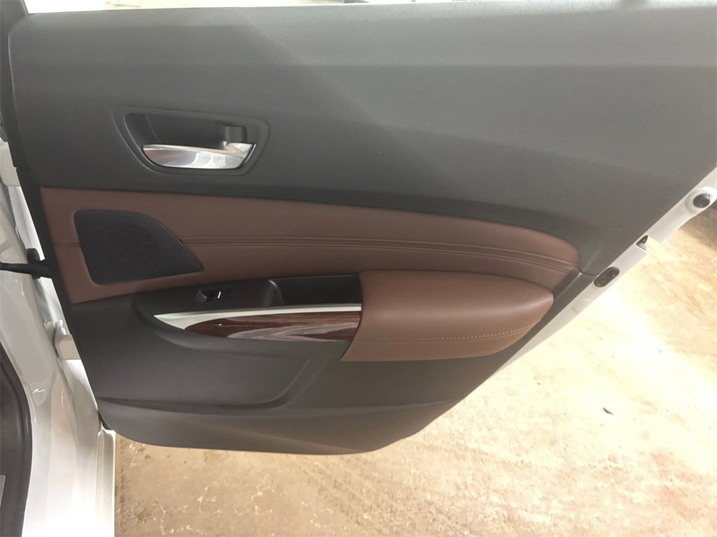 Certified 2017 Acura TLX V6 SH-AWD w/ Technology Pkg image 18