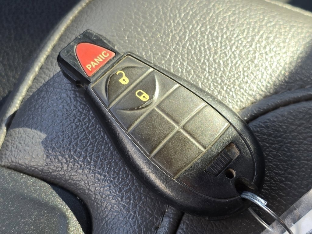 Used 2015 RAM 1500 Express w/ Black Ram 1500 Express Group image 31