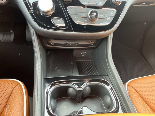 New 2026 Chrysler Pacifica Pinnacle FWD image 34