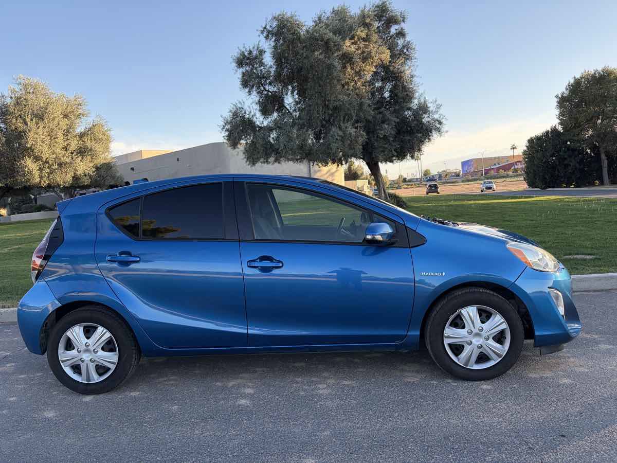 Used 2016 Toyota Prius C Three FWD image 7