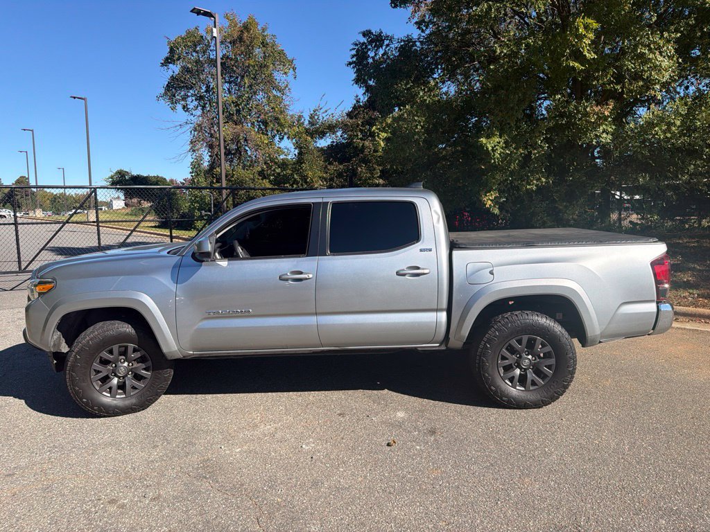 Used 2023 Toyota Tacoma SR5 RWD image 13
