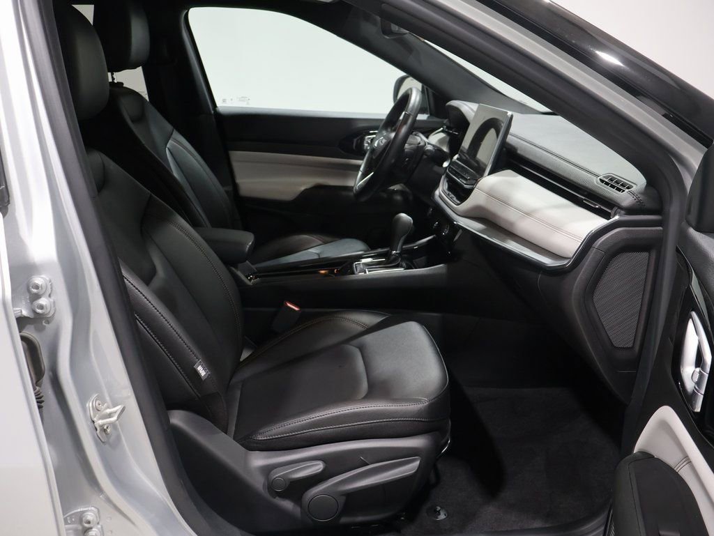 Certified 2024 Jeep Compass Limited image 26