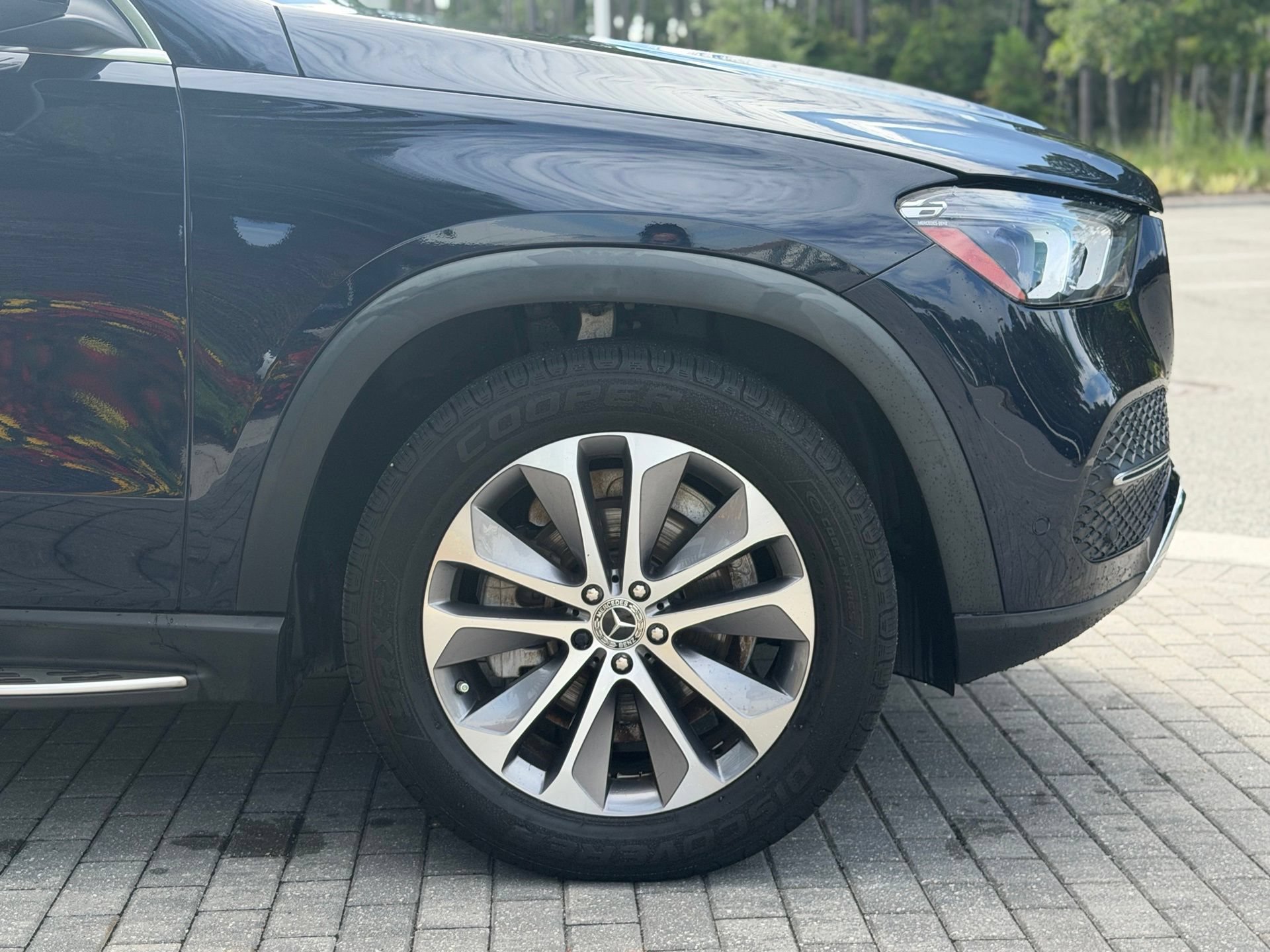 Used 2022 Mercedes-Benz GLE 350 w/ Premium Package image 6
