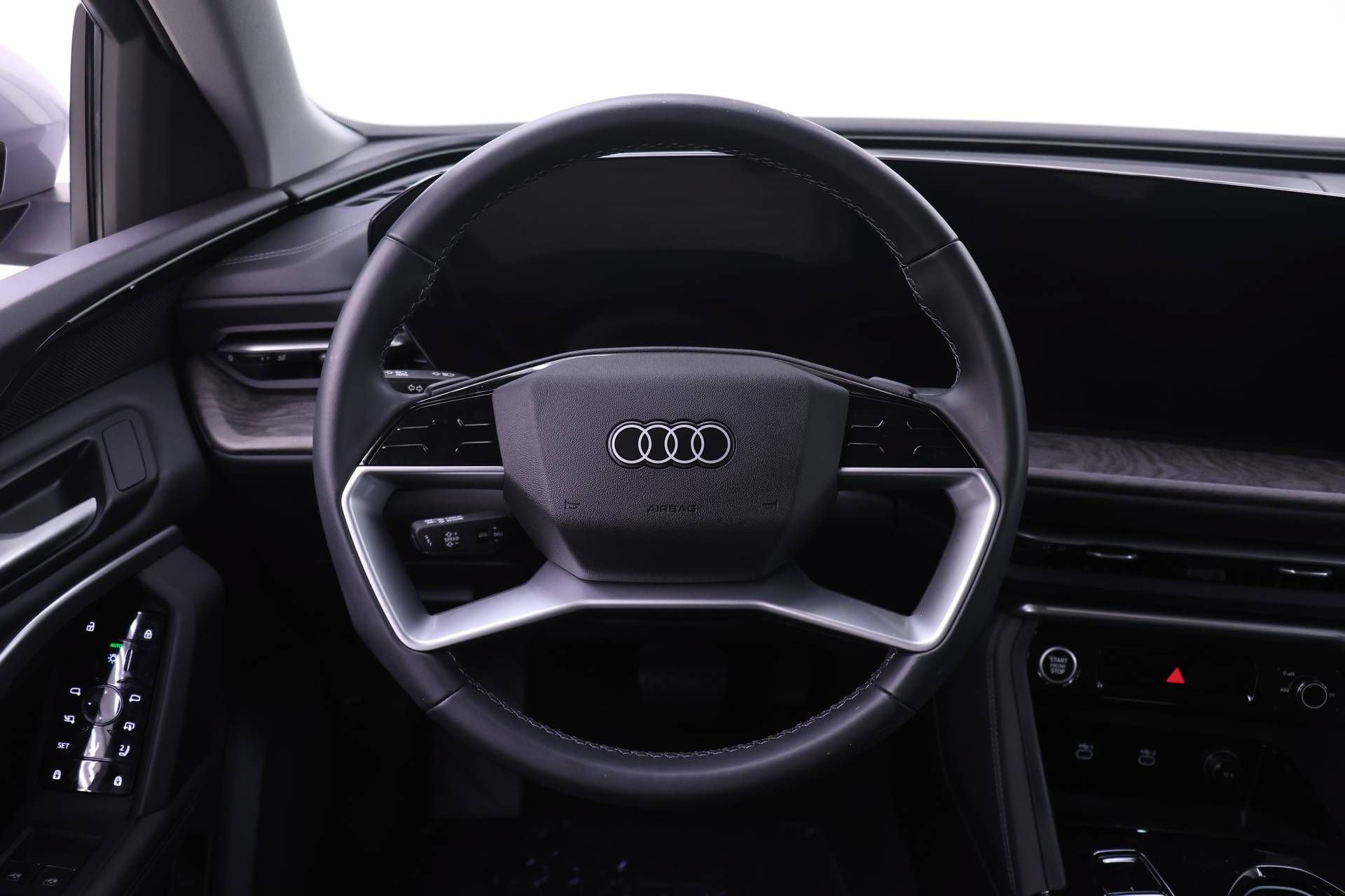 Certified 2025 Audi Q5 Premium AWD/4WD image 17