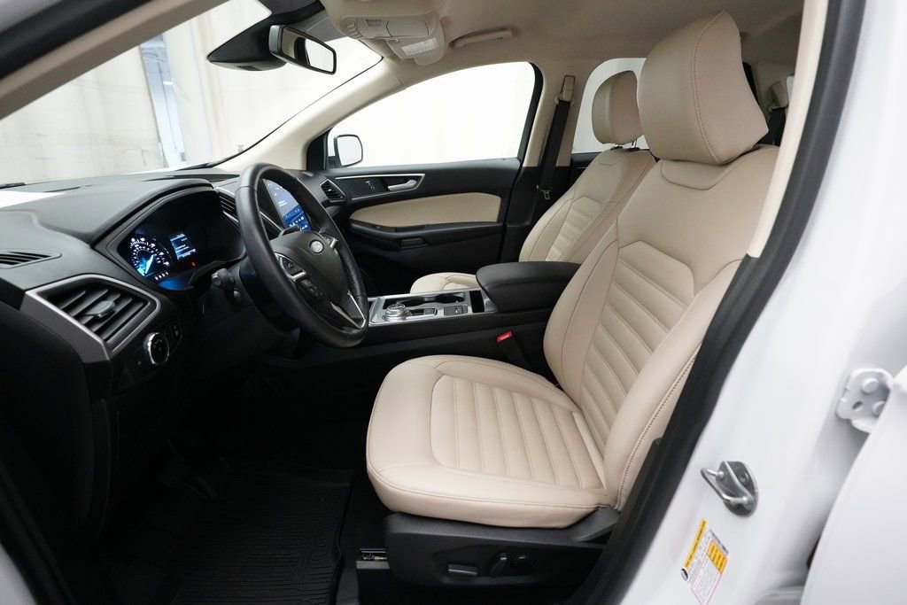 Used 2023 Ford Edge SEL w/ Convenience Package image 7