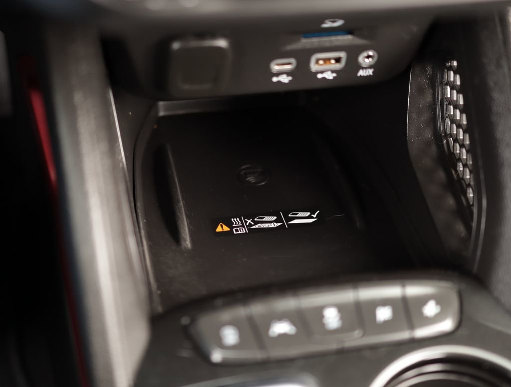 Used 2021 Chevrolet TrailBlazer RS w/ Technology Package FWD image 18