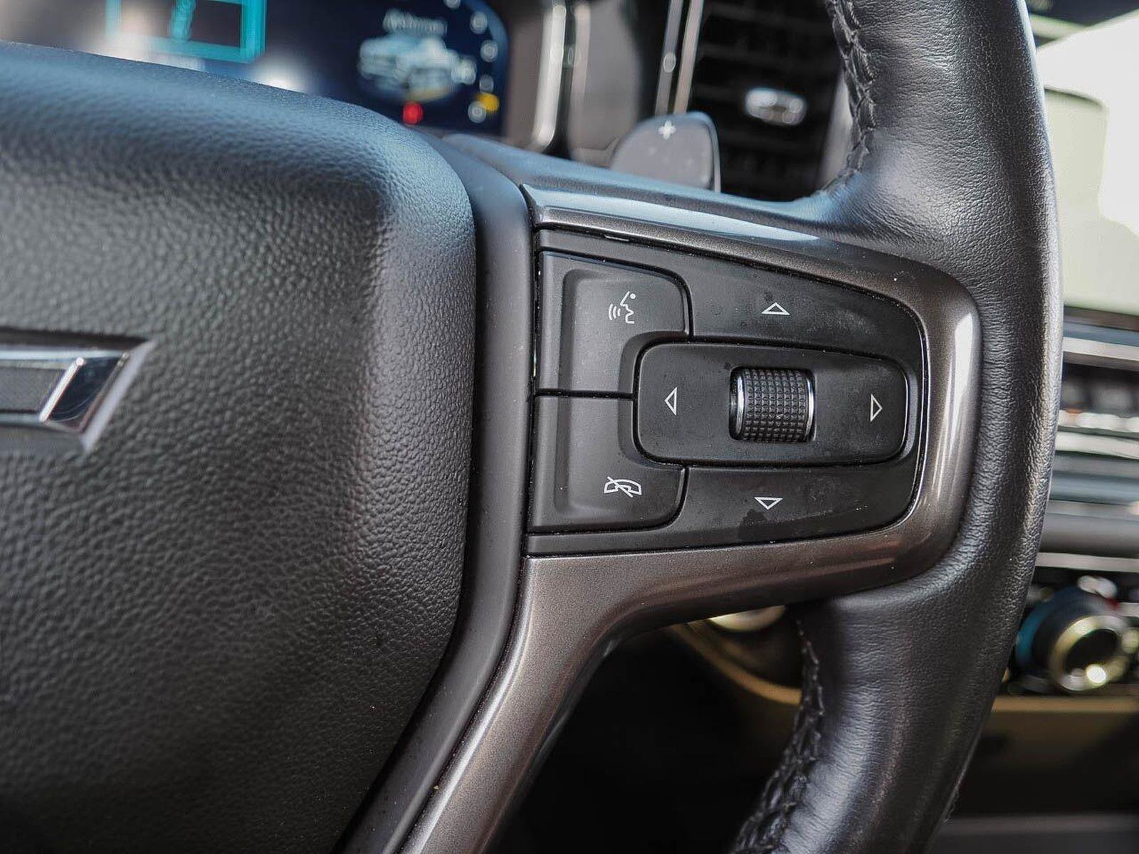 Used 2022 Chevrolet Silverado 1500 ZR2 w/ Technology Package AWD/4WD image 25