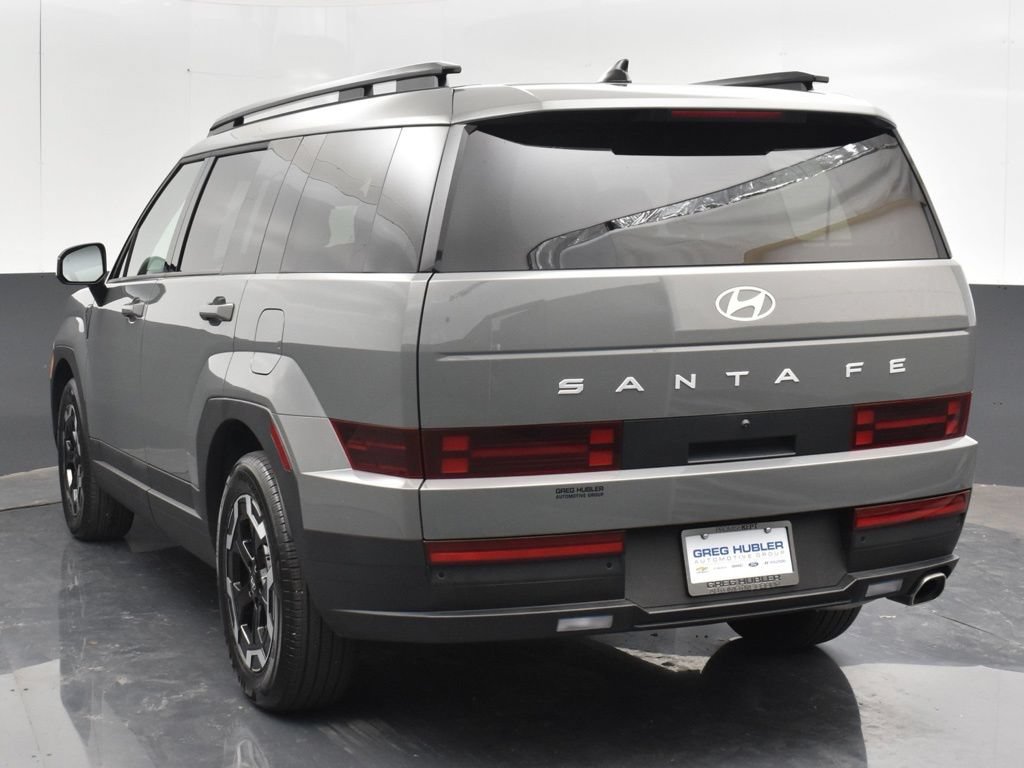 Used 2026 Hyundai Santa Fe SEL FWD image 3