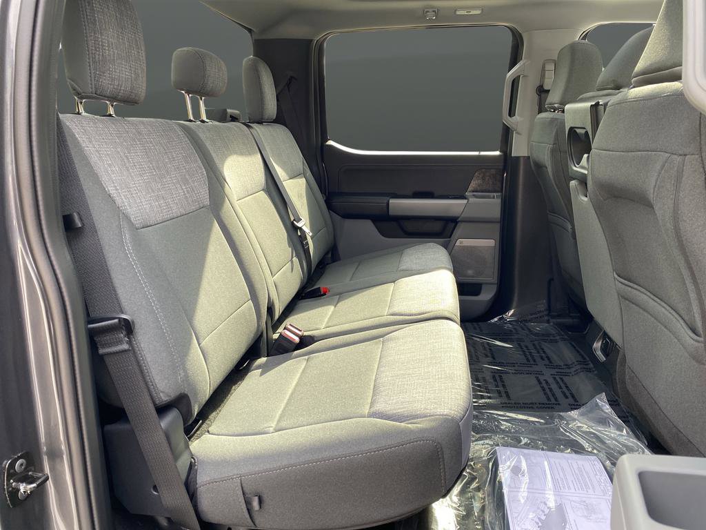 New 2026 Ford F250 XLT w/ XLT Premium Package image 41