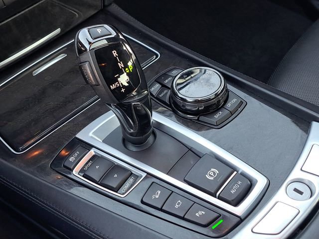 Used 2014 BMW 750Li xDrive image 19