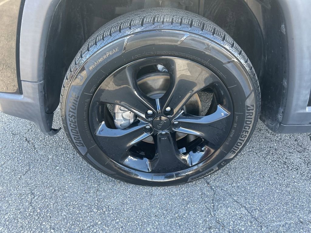 Certified 2020 Jeep Compass Latitude image 18