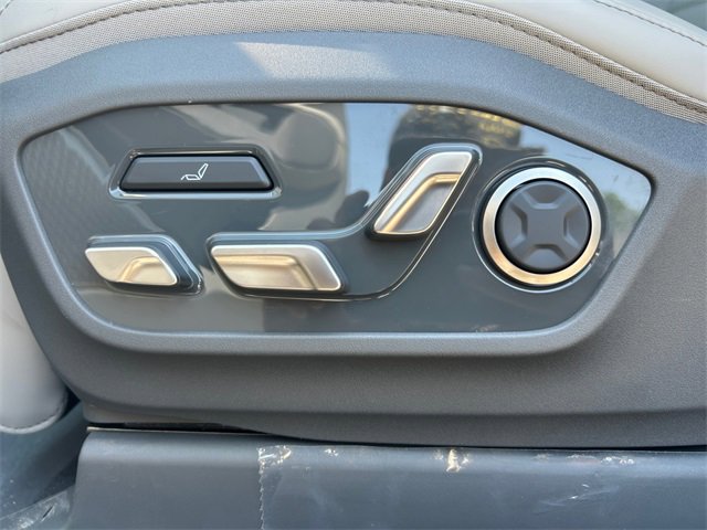 New 2026 Kia EV9 Land image 18