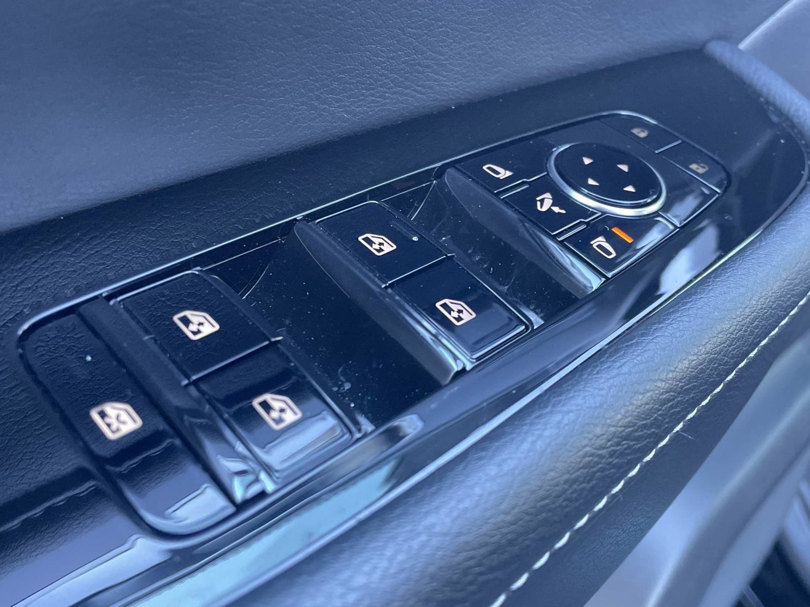 Certified 2025 INFINITI QX80 Pure image 15