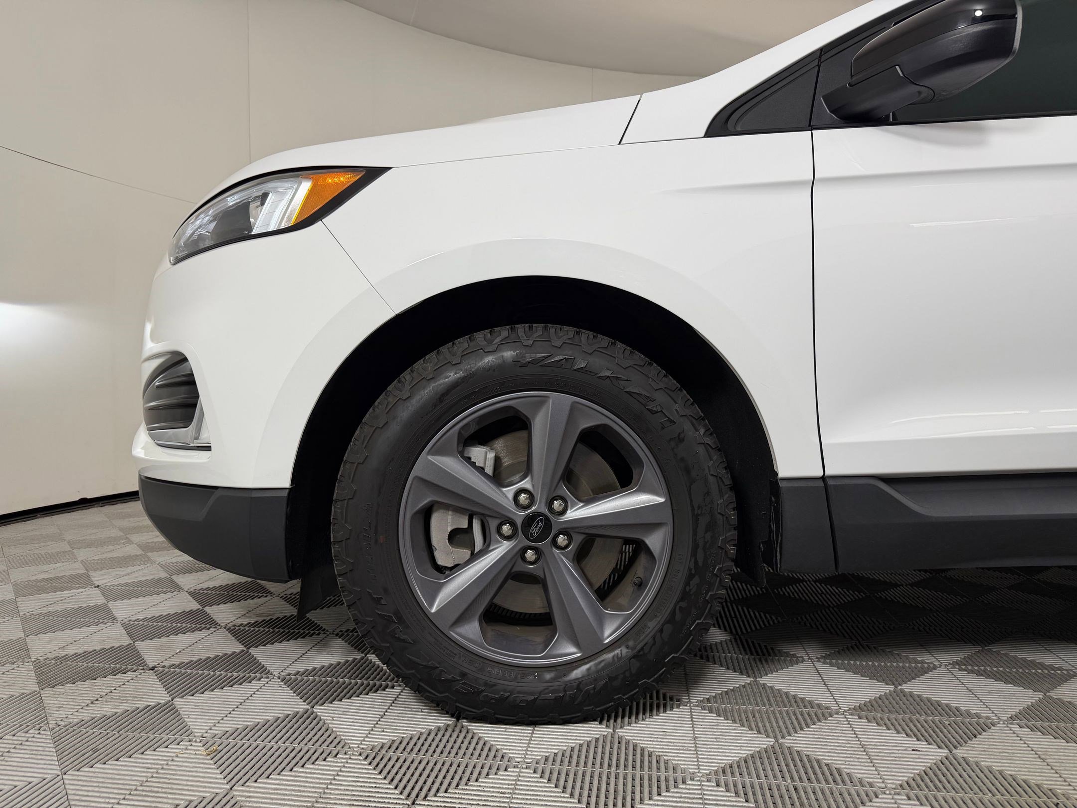 Used 2023 Ford Edge SEL w/ Sport Appearance Package AWD/4WD image 10