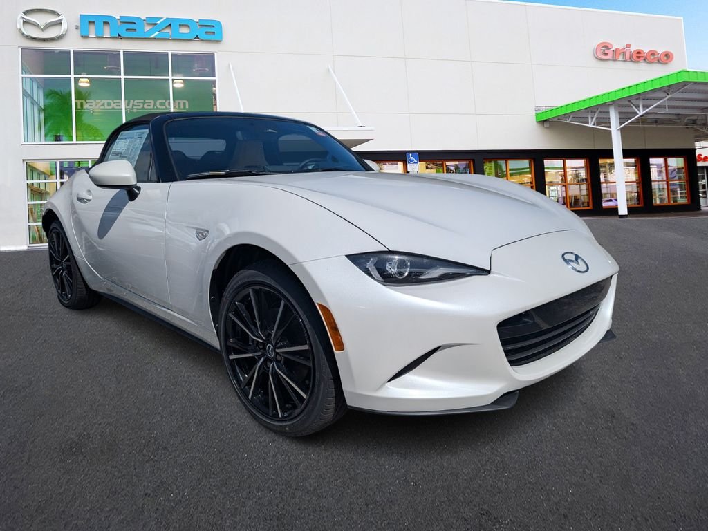 New 2026 MAZDA MX-5 Miata Grand Touring RWD image 1