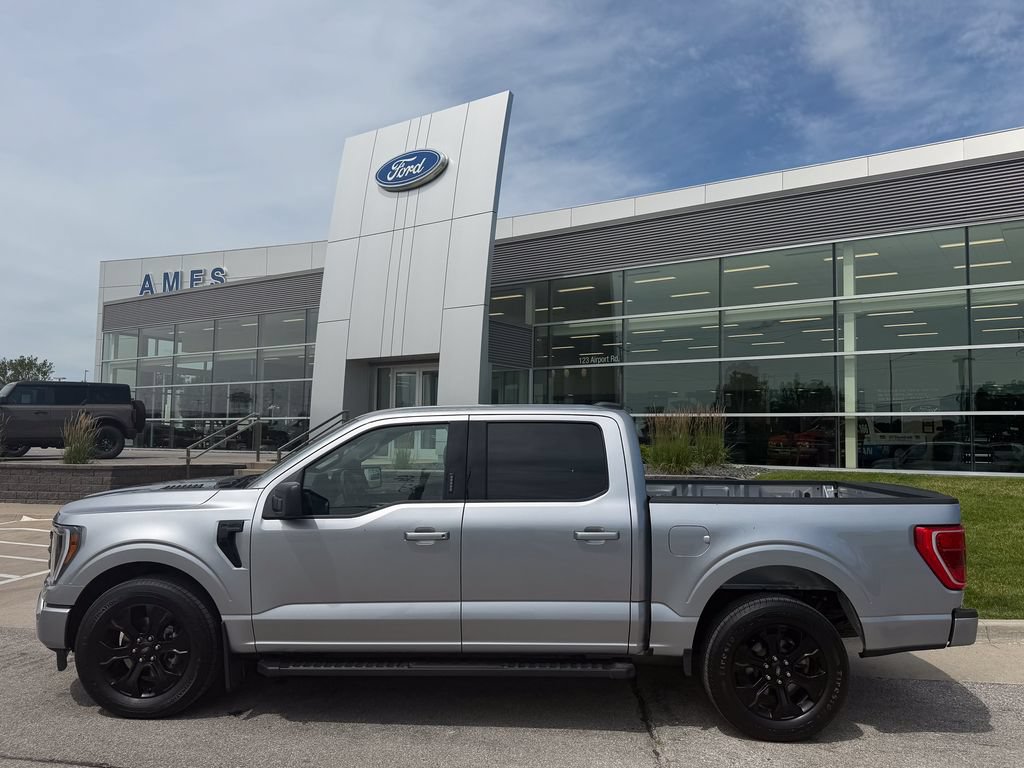 Used 2022 Ford F150 XLT w/ Equipment Group 301A Mid RWD image 3