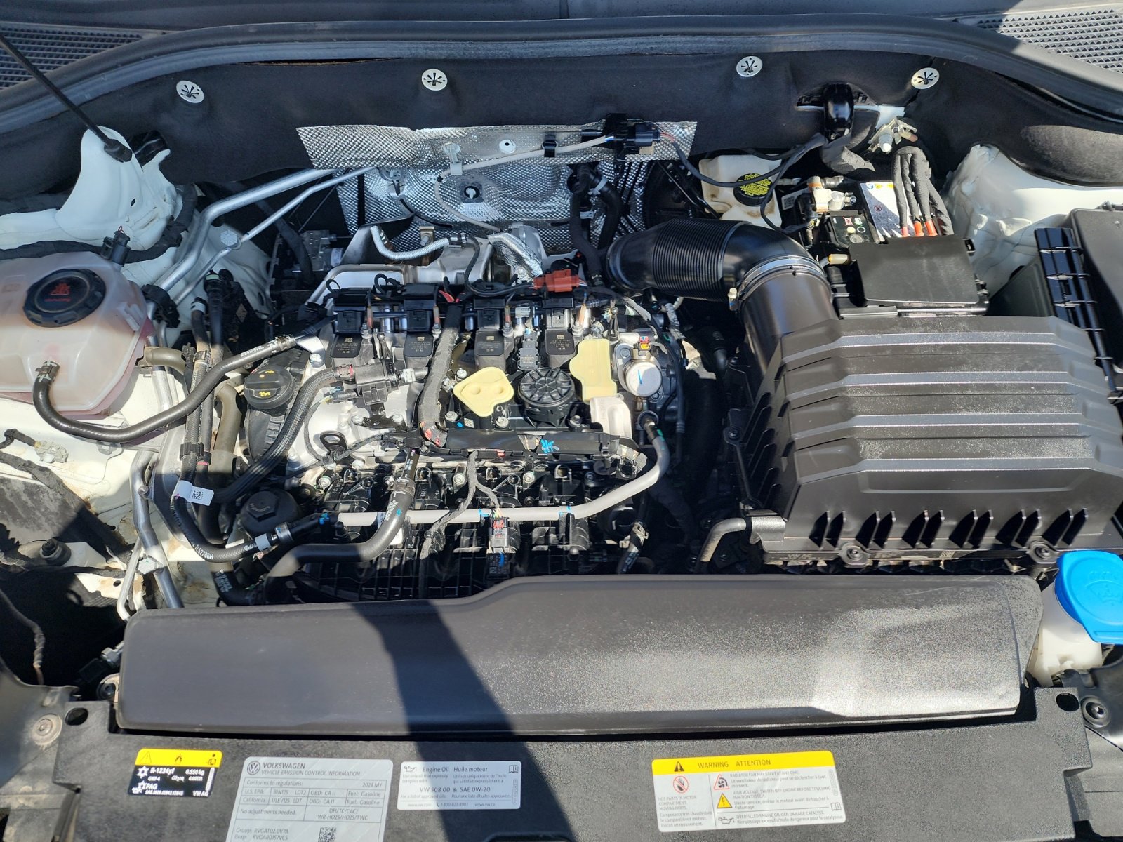 Certified 2024 Volkswagen Atlas Cross Sport SE image 22