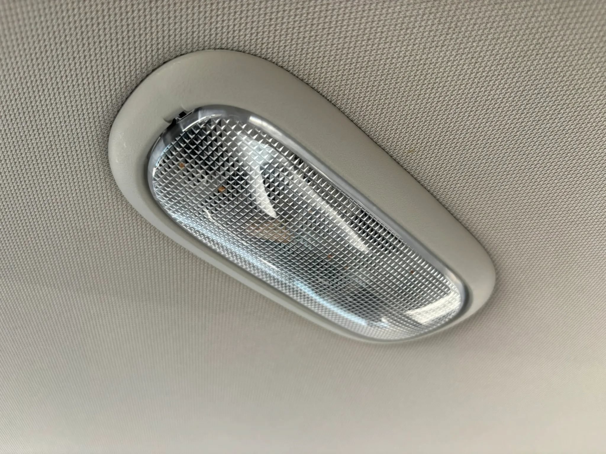 Used 2021 Chrysler Voyager L FWD image 48