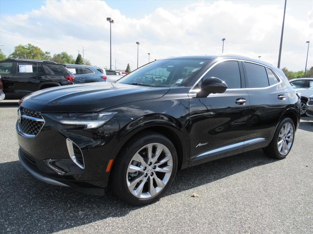 Used 2023 Buick Envision Avenir FWD image 3