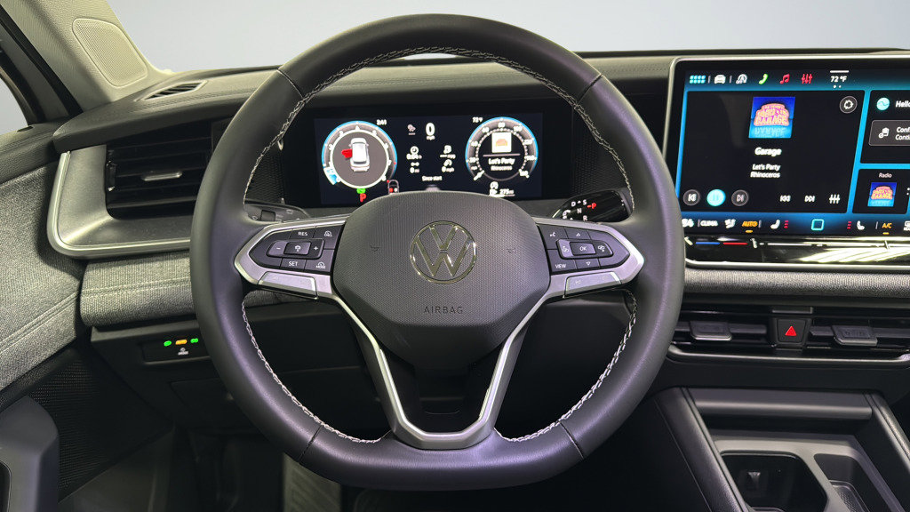 New 2026 Volkswagen Tiguan S FWD image 32