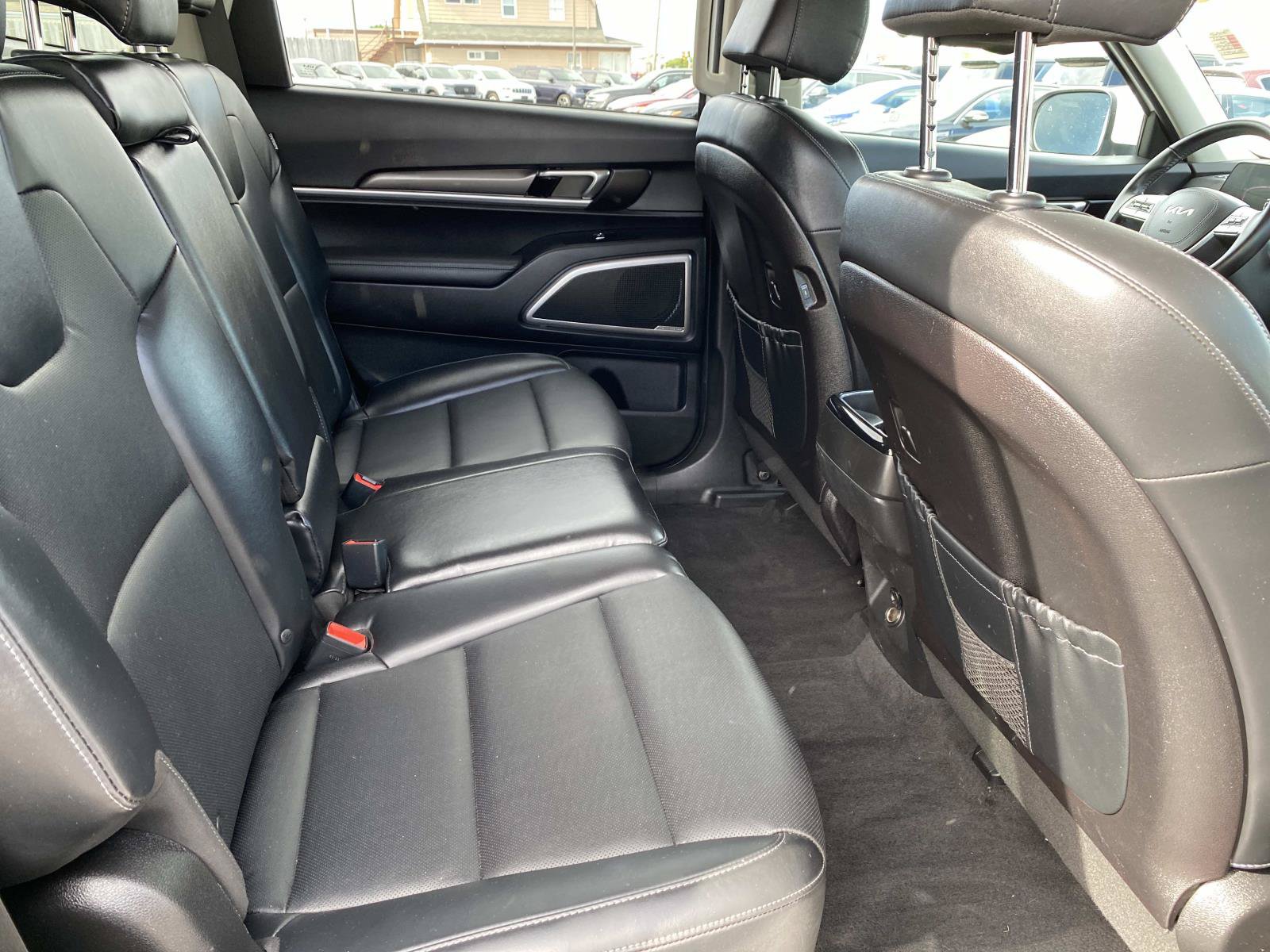 Used 2023 Kia Telluride LX AWD/4WD image 23