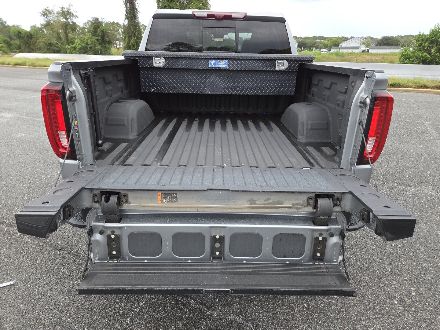 Used 2025 GMC Sierra 1500 AT4 w/ Technology Package AWD/4WD image 26