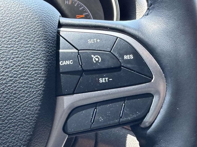 Used 2021 Jeep Grand Cherokee Laredo X RWD image 25