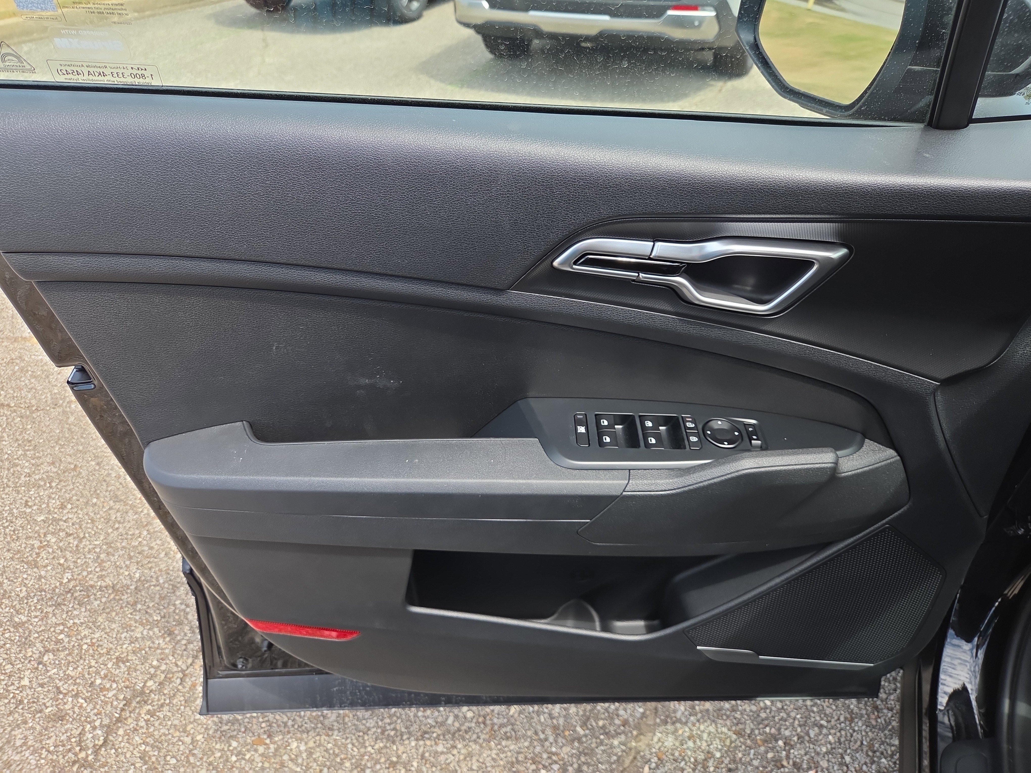 New 2026 Kia Sportage LX image 5