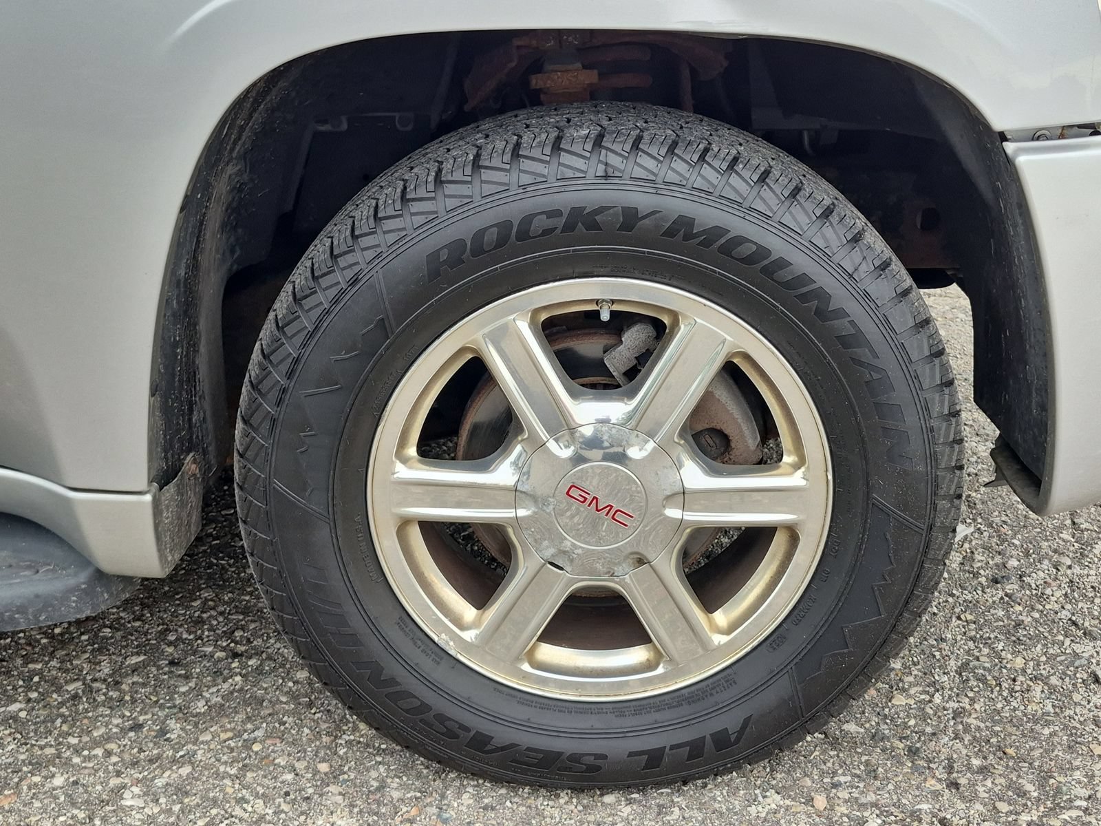 Used 2008 GMC Envoy SLE AWD/4WD image 14
