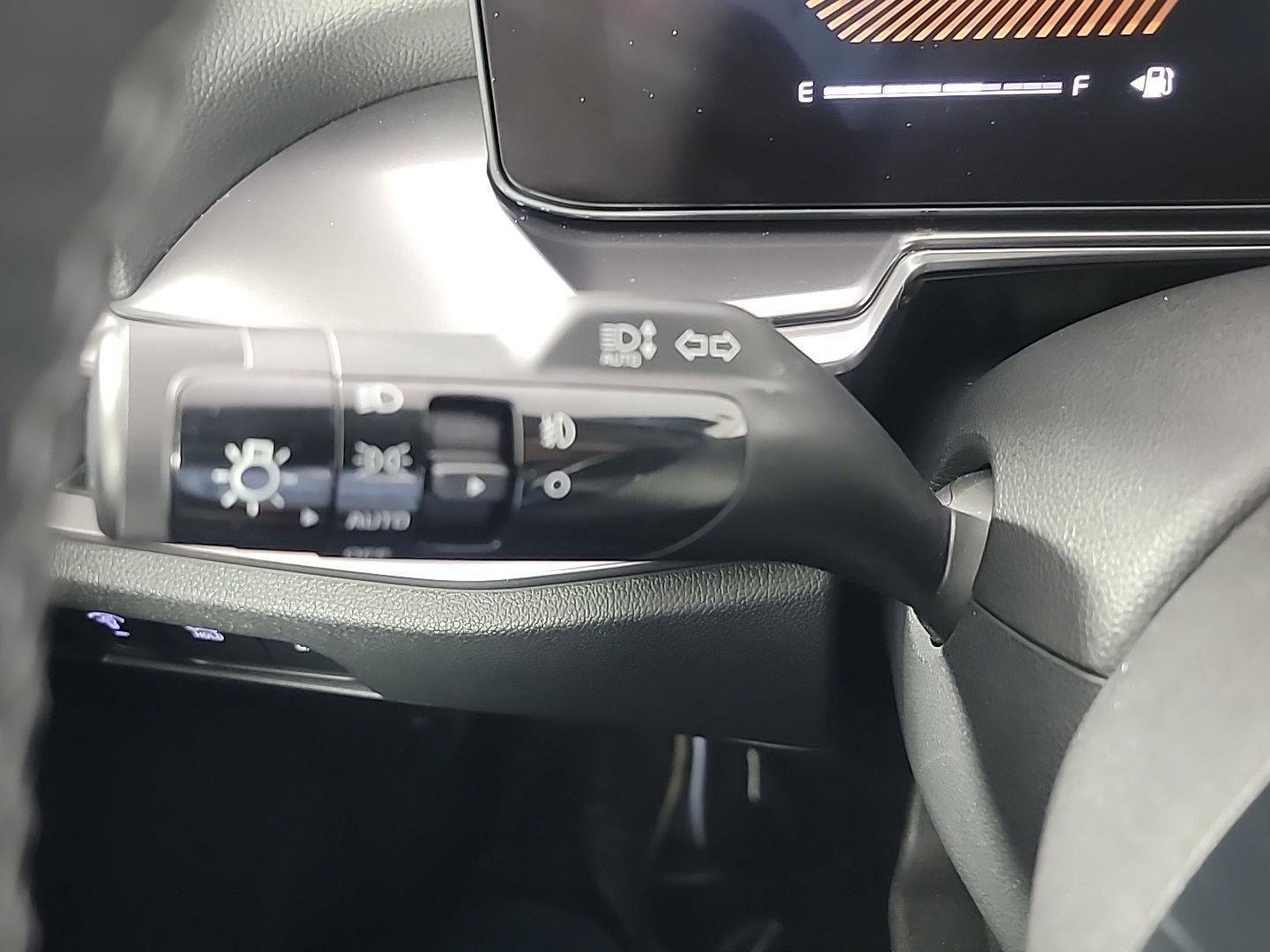 Used 2025 Kia Sorento EX w/ Panoramic Sunroof Package image 31