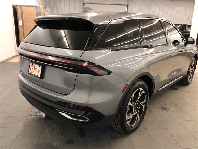 Used 2024 Lincoln Nautilus Premier w/ Equipment Group 102A image 12