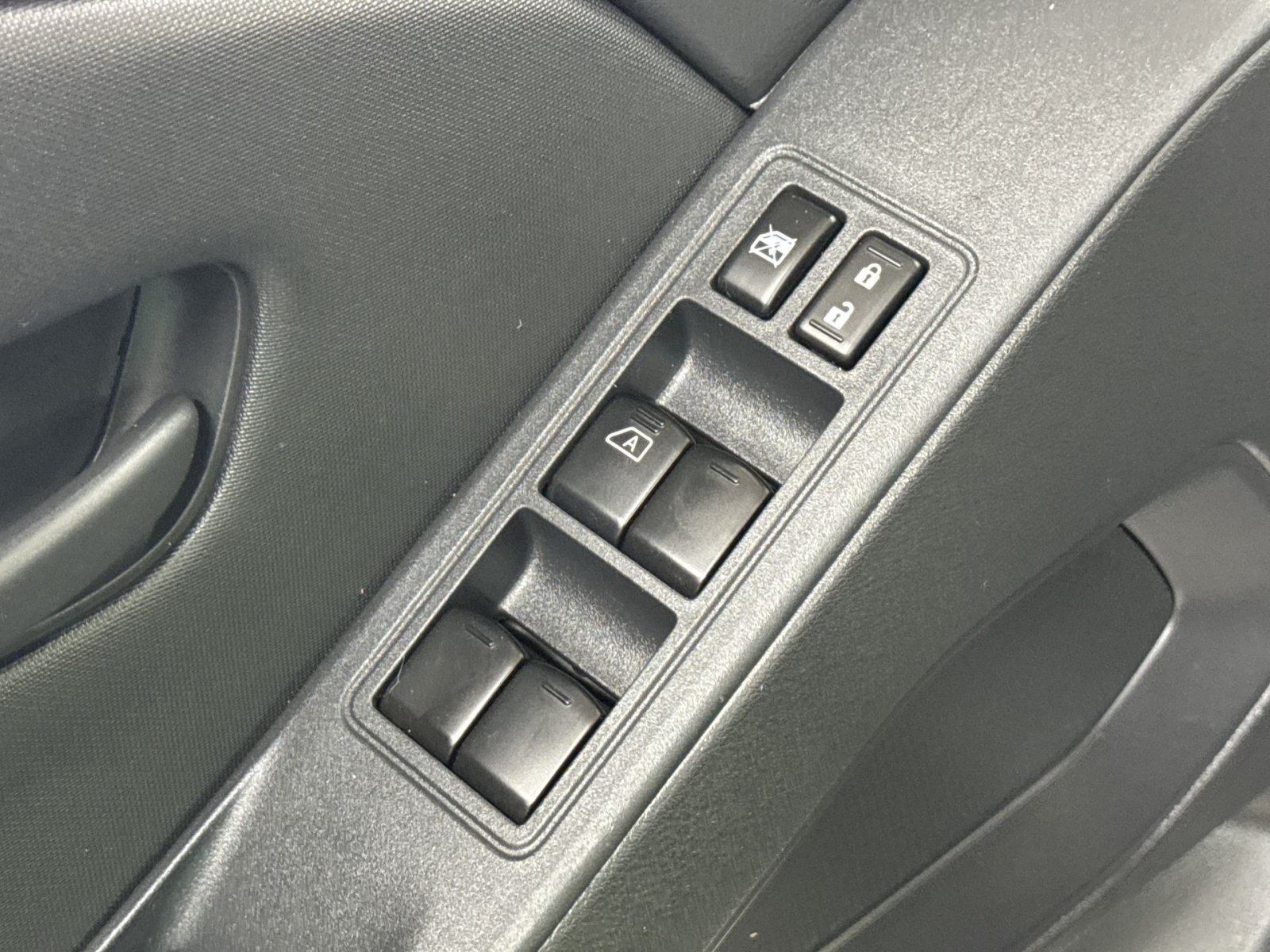 Used 2022 Nissan Frontier S RWD image 27
