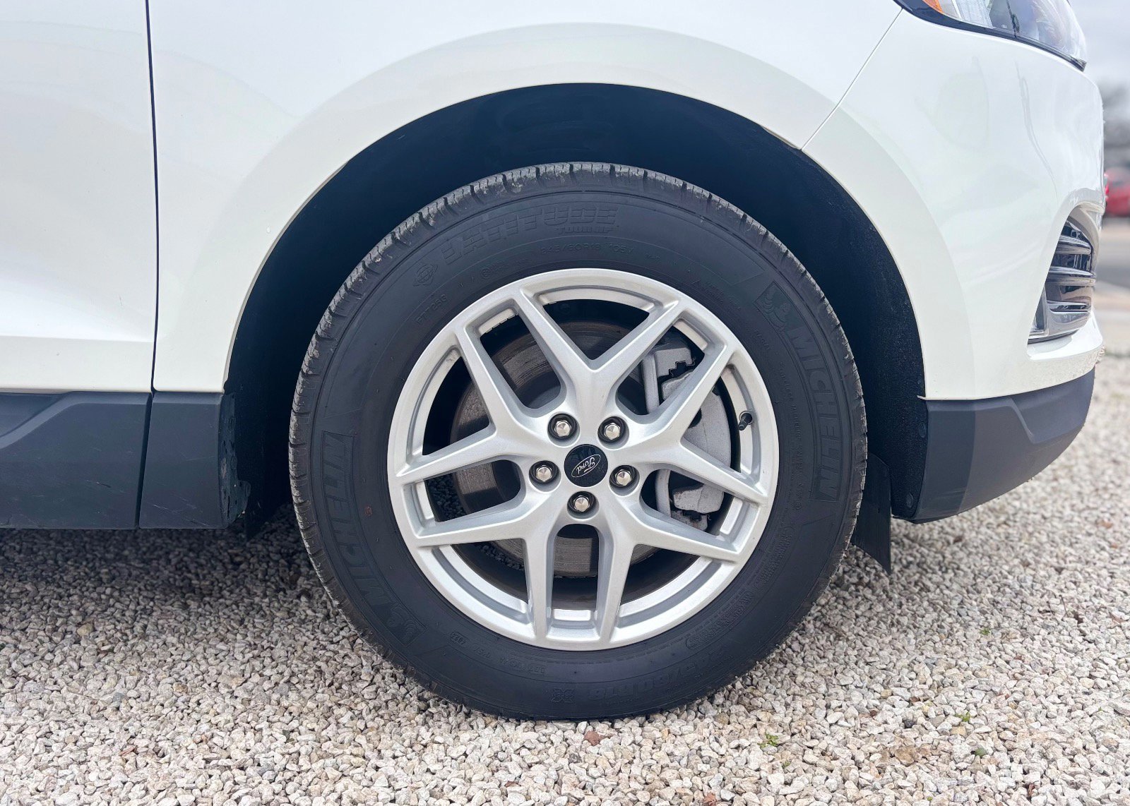 Certified 2024 Ford Edge SEL w/ Convenience Package image 17