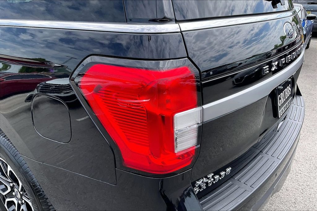 Used 2024 Ford Expedition XLT RWD image 41