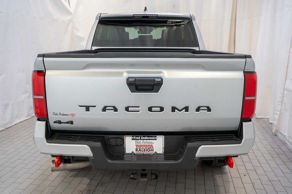 Used 2024 Toyota Tacoma TRD Off-Road image 4