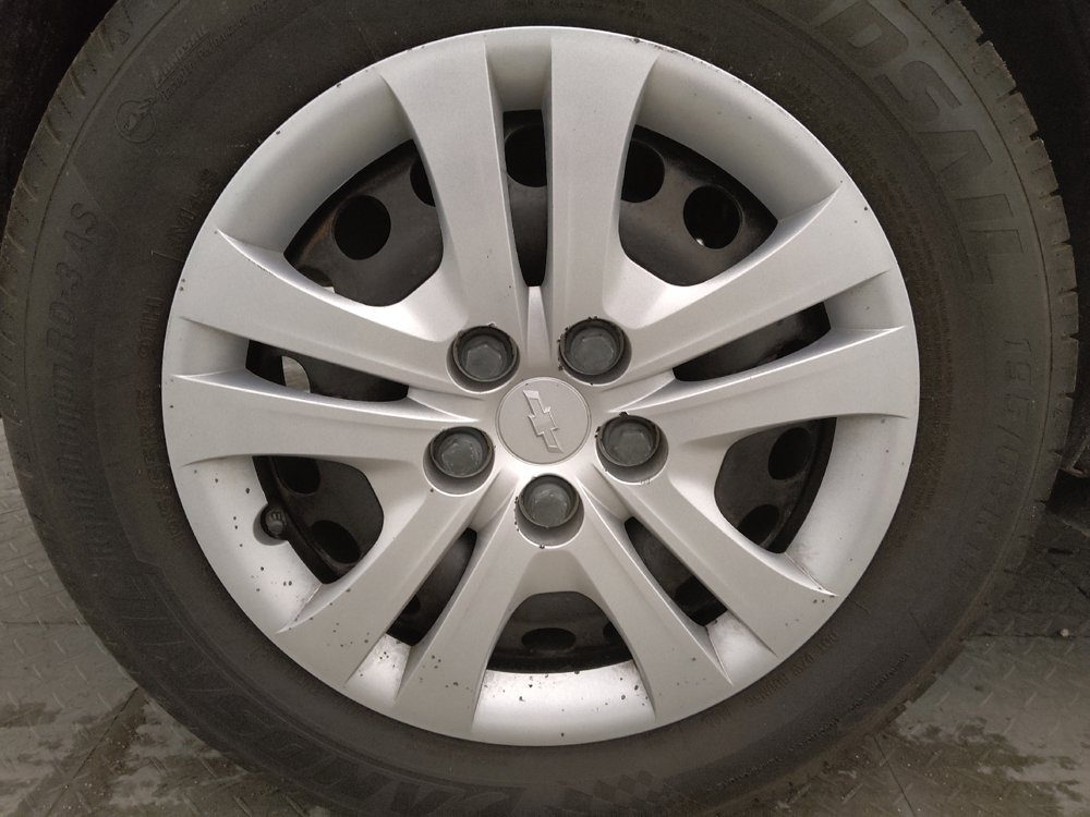Used 2018 Chevrolet Sonic LS FWD image 31