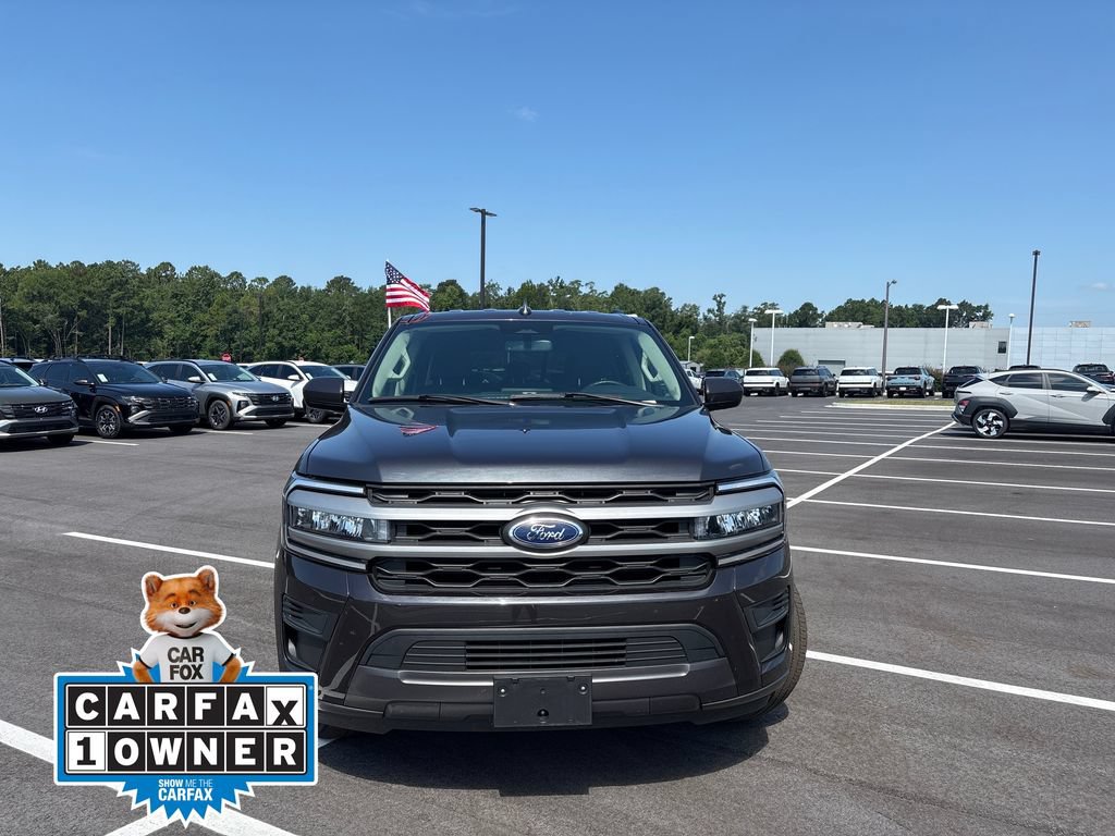 Used 2024 Ford Expedition XLT AWD/4WD image 2